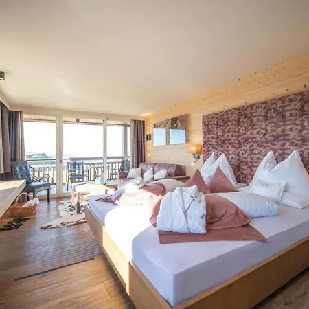 Goldknopf Hotel