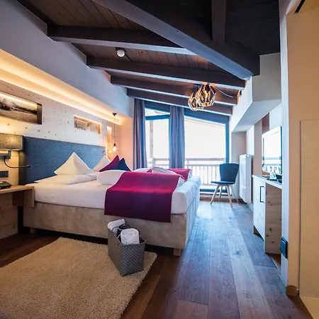 Hotel Goldknopf 4*